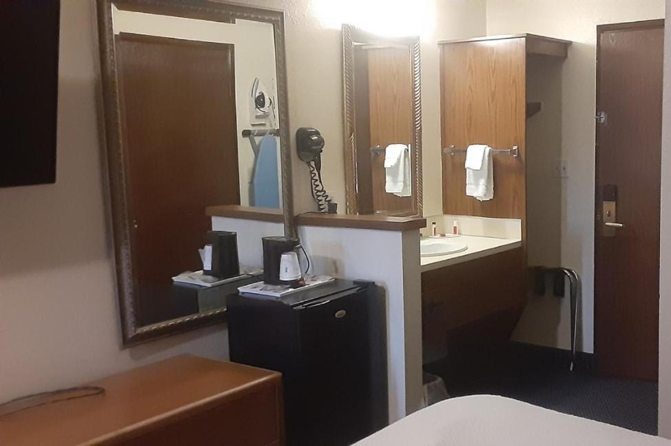 Days Inn By Wyndham Pocatello University Area Exteriör bild