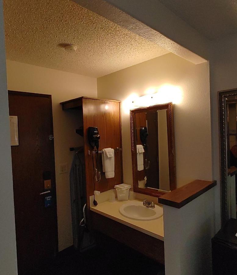 Days Inn By Wyndham Pocatello University Area Exteriör bild