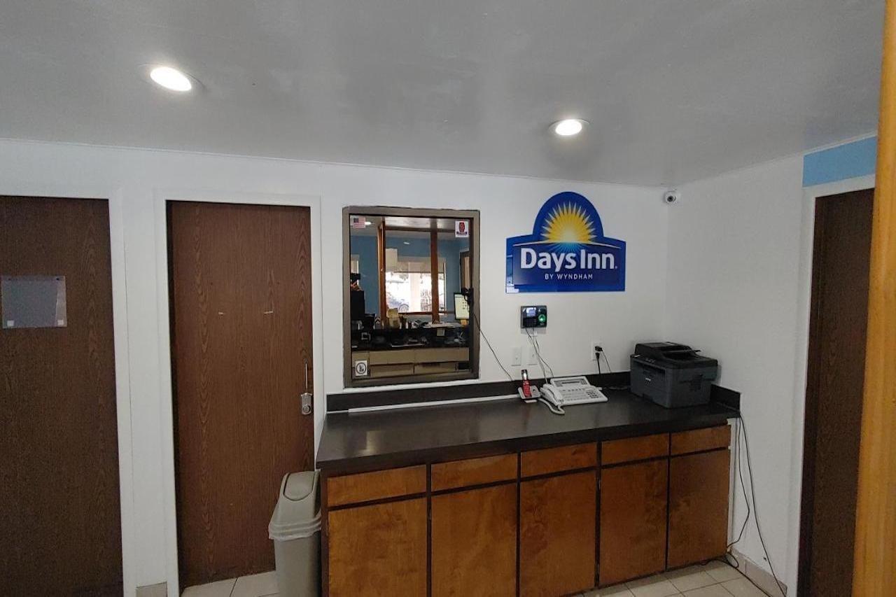 Days Inn By Wyndham Pocatello University Area Exteriör bild